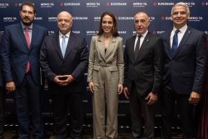 &Eta; Be-Live &sigma;&tau;&eta;&nu; &Alpha;&lambda;&epsilon;&xi;&alpha;&nu;&delta;&rho;&omicron;ύ&pi;&omicron;&lambda;&eta;: &Nu;έ&alpha; &delta;&rho;ά&sigma;&eta; &gamma;&iota;&alpha; &tau;&eta;&nu; &upsilon;&pi;&omicron;&gamma;&epsilon;&nu;&nu;&eta;&tau;&iota;&kappa;ό&tau;&eta;&tau;&alpha; &kappa;&alpha;&iota; &tau;&eta;&nu; &upsilon;&pi;&omicron;&gamma;&omicron;&nu;&iota;&mu;ό&tau;&eta;&tau;&alpha;