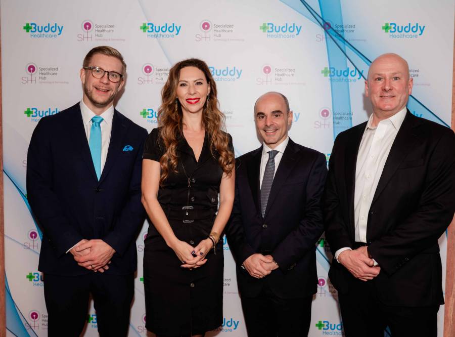 &Omicron; &kappa;. &Beta;&alpha;&sigma;ί&lambda;&epsilon;&iota;&omicron;&sigmaf; &Sigma;&iota;&omicron;ύ&lambda;&alpha;&sigmaf;, &Gamma;&upsilon;&nu;&alpha;&iota;&kappa;&omicron;&lambda;ό&gamma;&omicron;&sigmaf; &Omicron;&gamma;&kappa;&omicron;&lambda;ό&gamma;&omicron;&sigmaf; &kappa;&alpha;&iota; &Epsilon;&pi;&iota;&sigma;&tau;&eta;&mu;&omicron;&nu;&iota;&kappa;ό&sigmaf; &Upsilon;&pi;&epsilon;ύ&theta;&upsilon;&nu;&omicron;&sigmaf; &tau;&omicron;&upsilon; Specialized Healthcare Hub, &mu;&epsilon; &tau;&eta; &gamma;&nu;&omega;&sigma;&tau;ή &eta;&theta;&omicron;&pi;&omicron;&iota;ό &kappa;&alpha; &Delta;ώ&rho;&alpha; &Chi;&rho;&upsilon;&sigma;&iota;&kappa;&omicron;ύ,  &tau;&omicron;&nu; &kappa;. Jussi M&auml;&auml;tt&auml;, CEO &tau;&eta;&sigmaf; &epsilon;&tau;&alpha;&iota;&rho;ί&alpha;&sigmaf; Buddy Healthcare, &kappa;&alpha;&iota; &tau;&omicron;&nu; &kappa;. Gary Birks, VP &pi;&alpha;&gamma;&kappa;ό&sigma;&mu;&iota;&omega;&nu; &pi;&omega;&lambda;ή&sigma;&epsilon;&omega;&nu; &kappa;&alpha;&iota; marketing &tau;&eta;&sigmaf; &epsilon;&tau;&alpha;&iota;&rho;ί&alpha;&sigmaf; Buddy Healthcare.